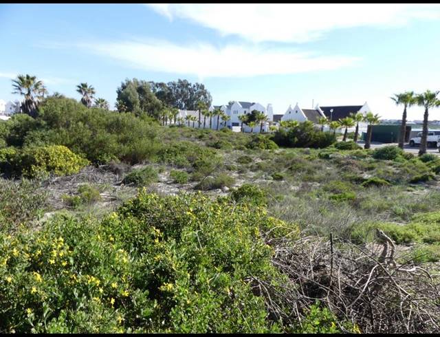 LAND FOR SALE IN GOLDEN MILE